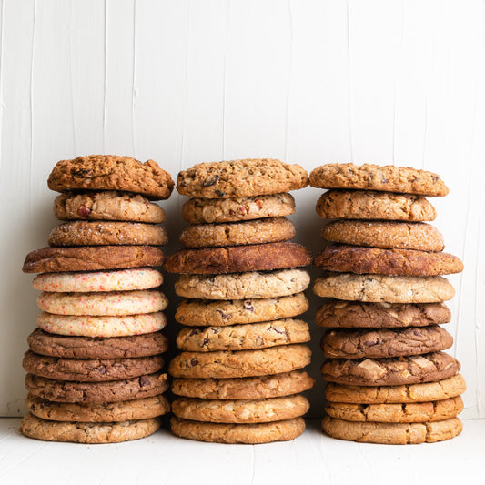 6 pack of baked cookies